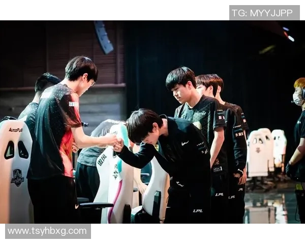 探讨王者荣耀中RNG战队的实力与战术演变对电竞行业的影响实时数据